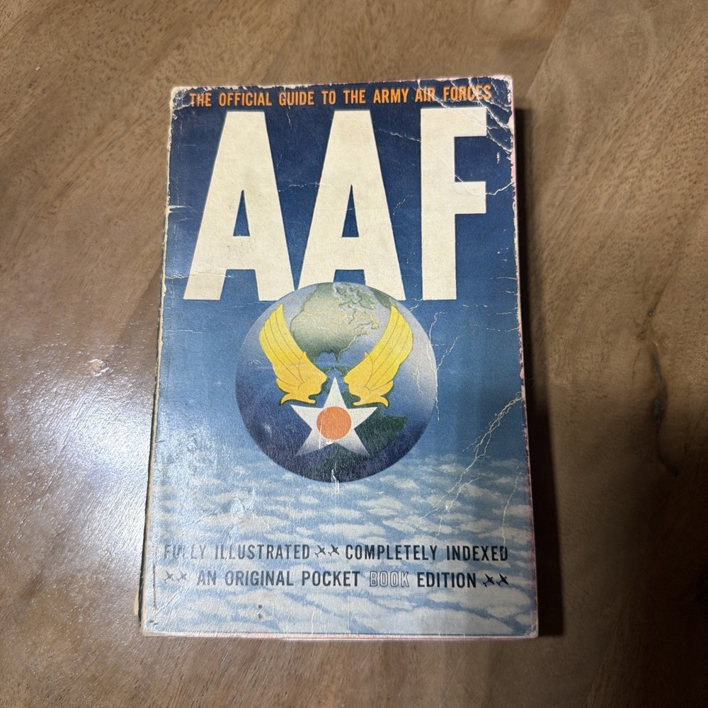 AAF The Official Guide to the Army Air Forces 1944 Pocket Book WWII Original